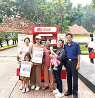Experiencing “historical front page” at Dong Loc Junction